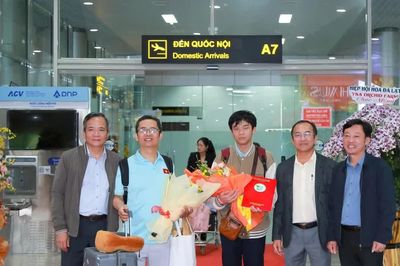 Nam sinh Lâm Đồng ghi dấu ấn đặc biệt, tiếp tục đoạt huy chương Bạc Olympic Tin học Quốc tế