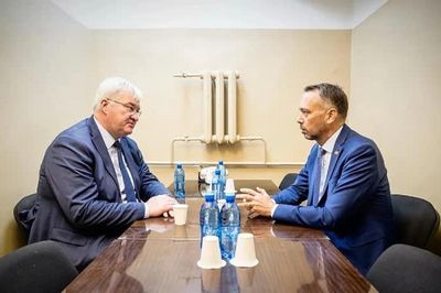 Ngoại trưởng Ukraine-Bỉ hội đàm dưới hầm trú ẩn, bàn về 'điểm nóng' gì?