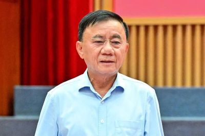 Ban Bí thư hướng dẫn điều kiện kết nạp Đảng với người trên 60 tuổi