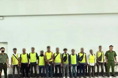 Trục xuất 14 người nước ngoài vi phạm quy định về lưu trú