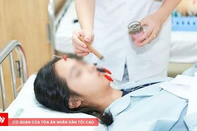 Nữ sinh bị lệch mặt do thói quen nhiều người mắc phải