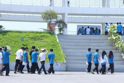 Điểm trung bình môn Toán thi lại tốt nghiệp ở Chuyên Tuyên Quang giảm