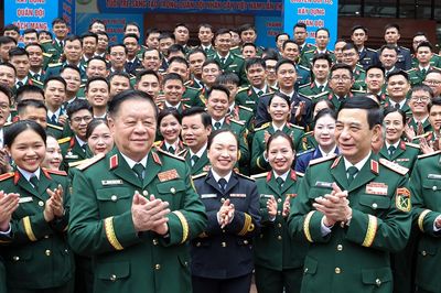 Đại tướng Phan Văn Giang: Sẵn sàng thương mại sản phẩm khoa học, kể cả tên lửa, xe tăng