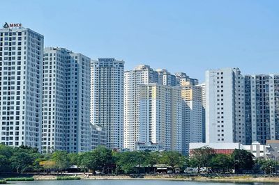 Không phải nhà chung cư hết hạn là đập bỏ, người dân không còn quyền gì nữa
