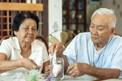 Đừng gửi cả tuổi già vào con cái