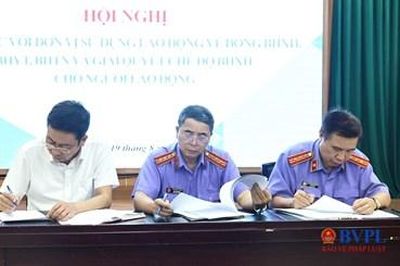 Đối thoại với hơn 100 doanh nghiệp về nợ bảo hiểm xã hội