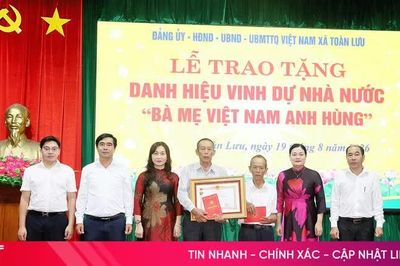 Truy tặng danh hiệu 'Bà mẹ Việt Nam Anh hùng' cho mẹ Nguyễn Thị Nhì