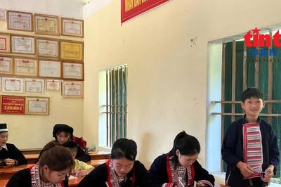 'Lớp học trên mây' gieo tri thức nơi vùng núi cao