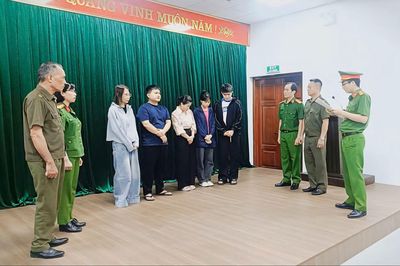 Giả bác sĩ, chuyên gia để 'vẽ bệnh', nhóm spa lừa hàng trăm khách hàng, thu hàng tỷ đồng