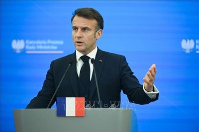 Tổng thống Pháp Emmanuel Macron ký ban hành luật trợ tử