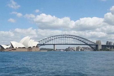 Australia tạm dừng cấp thị thực lao động kỳ nghỉ