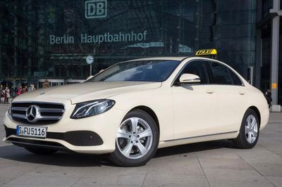Mercedes-Benz trở lại thị trường xe taxi