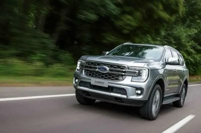 Ford Everest bỏ xa đối thủ, thống trị phân khúc SUV 7 chỗ