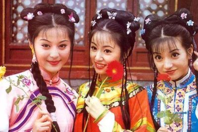 Những nhân vật phụ khiến Hoàn Châu Cách Cách thành công