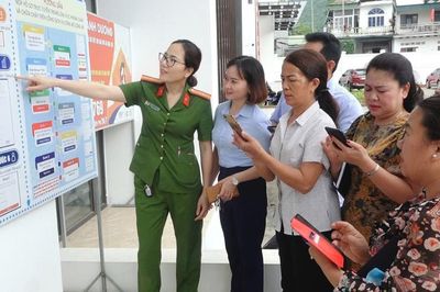 Nữ cán bộ Công an 'vượt sóng' hoàn thành nhiệm vụ