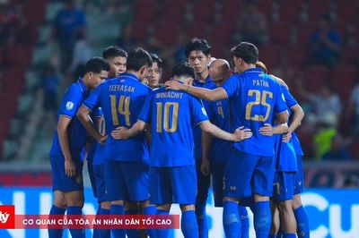 Thái Lan tụt hạng FIFA sau thất bại trước Singapore