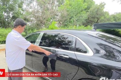 TP.HCM: 'Xế hộp' đắt tiền nghi bị phá hoại