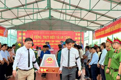 Duy Nghĩa an táng trọng thể 3 hài cốt liệt sĩ chưa rõ danh tính