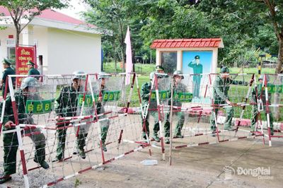Sẵn sàng chiến đấu, bảo vệ dịp kỷ niệm Cách mạng tháng Tám và Quốc khánh 2-9