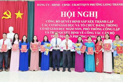 Các địa phương tổ chức công bố quyết định sắp xếp cơ sở giáo dục công lập