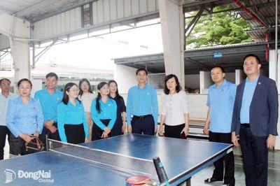 Đoàn đại biểu Trung ương Liên hiệp Công đoàn Lào trao đổi hoạt động Công đoàn tại Đồng Nai