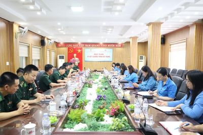 Liên đoàn Lao động tỉnh ký kết chương trình kết nghĩa với các đồn biên phòng