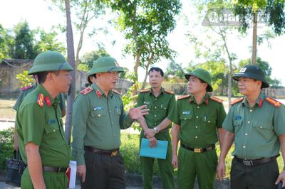 Tiếp nối truyền thống anh hùng, vững bước trong kỷ nguyên mới