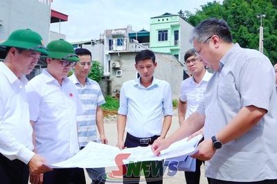 Thường trực HĐND tỉnh Sơn La giám sát các dự án nhà ở tại phường Chiềng Cơi