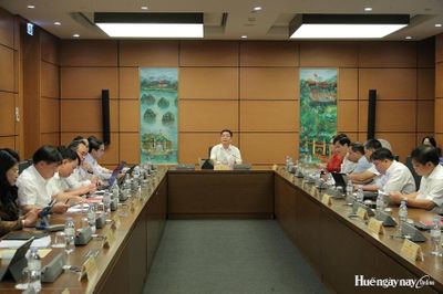 Giảm thủ tục nhưng không giảm kiểm soát quyền lực