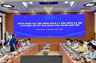 Mở rộng diện bao phủ bảo hiểm xã hội, bảo hiểm y tế