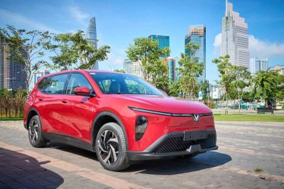 Limo Green và VF MPV 7 bán hơn 43.000 xe sau 7 tháng, phân khúc MPV bước vào cuộc đua giảm giá