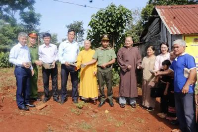 Đắk Lắk: Khởi công xây dựng Nhà tình thương 19/8 cho gia đình bà H'Nguê Niê