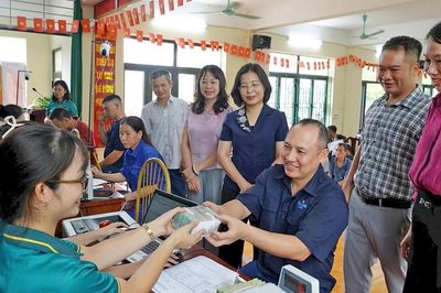 Từ 'bồi thường' đến 'tái thiết cuộc sống'