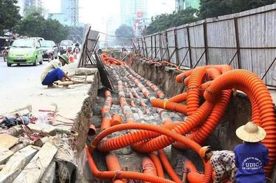 Hà Nội điều chỉnh giao thông 6 tuyến phố trung tâm phục vụ hạ ngầm cáp chiếu sáng