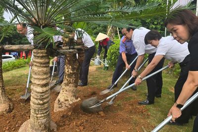 Phú Thọ: Dâng hương tưởng niệm Chủ tịch Hồ Chí Minh, phát động chương trình “Đền Hùng xanh – làm theo lời Bác”