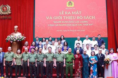 Lễ ra mắt và giới thiệu Bộ sách 'Người đứng đầu lực lượng Công an nhân dân qua các thời kỳ'