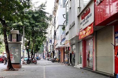 Nhà mặt phố Hà Nội chưa qua cú sốc 'siết vỉa hè'?