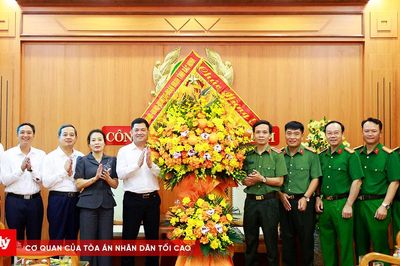 Lãnh đạo tỉnh Bắc Ninh chúc mừng 81 năm Ngày truyền thống CAND