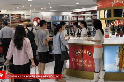 Mở rộng cửa hàng miễn thuế, tạo dư địa tăng chi tiêu du lịch
