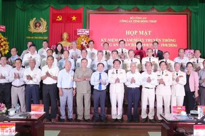 Đồng Tháp họp mặt Kỷ niệm 81 năm Ngày truyền thống lực lượng CAND