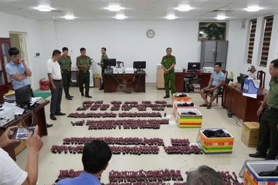 Triệt phá đường dây mua bán trái phép vật liệu nổ xuyên biên giới