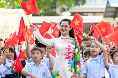 Ngày khai giảng hướng về những ngôi trường mới nơi biên giới