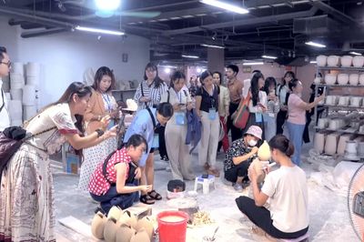 Cánh cửa để hiểu văn hóa và nguồn cội