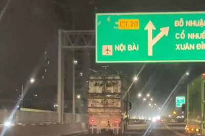 Nhiều phương tiện chở hàng không đảm bảo an toàn giao thông