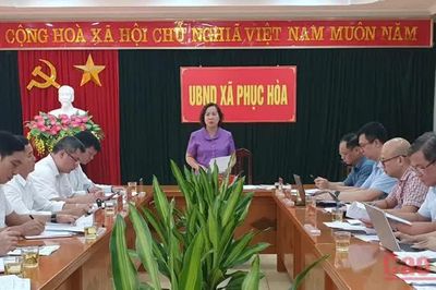 Phó Chủ tịch UBND tỉnh Hà Nhật Lệ kiểm tra công tác chuẩn bị vận hành trường nội trú liên cấp tại xã Phục Hòa và Đức Long