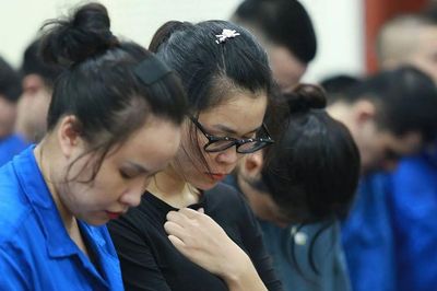 Trong 4 ngày, người đàn ông 68 tuổi mất hơn 41 tỷ đồng vì giúp 'bạn gái xinh đẹp' làm nhiệm vụ