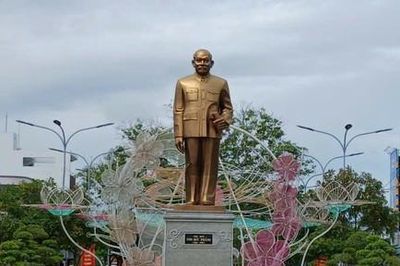 Tháng Tám, về thăm quê hương Bác Tôn