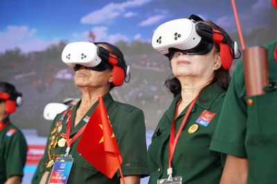 Đeo kính VR ở Dinh Độc Lập, người xem sẽ thấy gì tại Ba Đình ngày 2/9/1945?