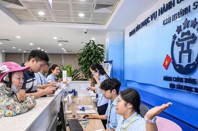 Trung tâm Phục vụ hành chính công thành phố Hà Nội: Kịp thời rà soát, chấn chỉnh chất lượng phục vụ người dân
