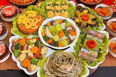 10 mâm cơm chay đẹp mắt cho Rằm tháng 7 tiết kiệm và dễ làm